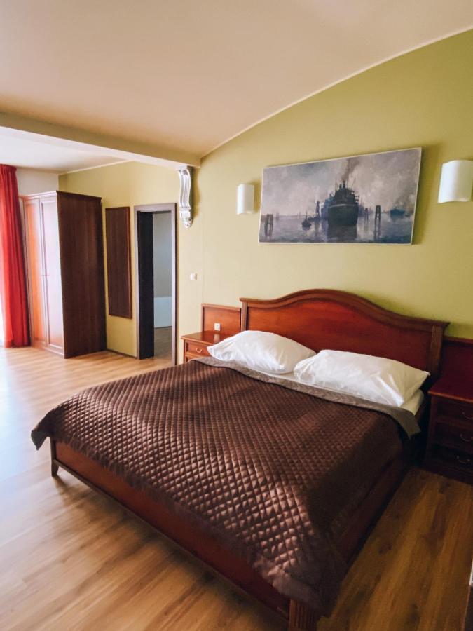 Riverside Apartments Thalia Karlovy Vary Esterno foto
