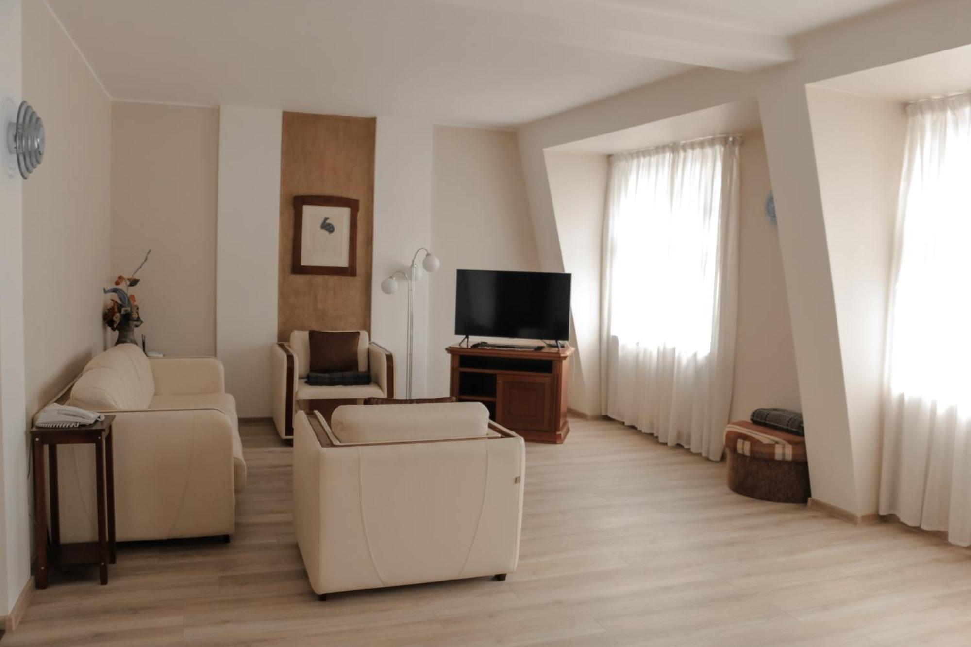 Riverside Apartments Thalia Karlovy Vary Esterno foto