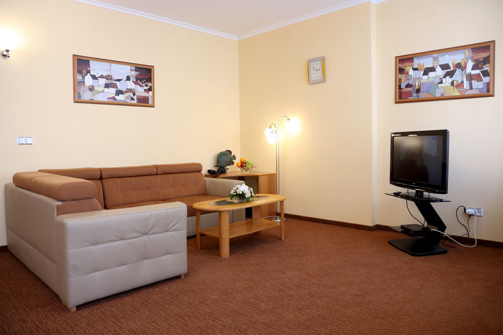 Riverside Apartments Thalia Karlovy Vary Esterno foto