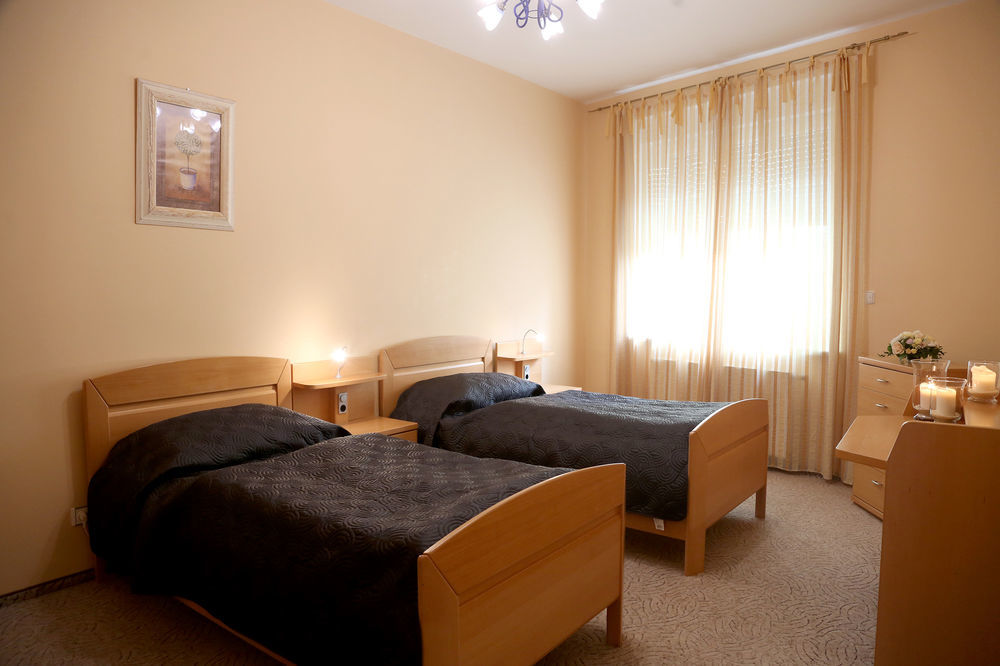 Riverside Apartments Thalia Karlovy Vary Esterno foto