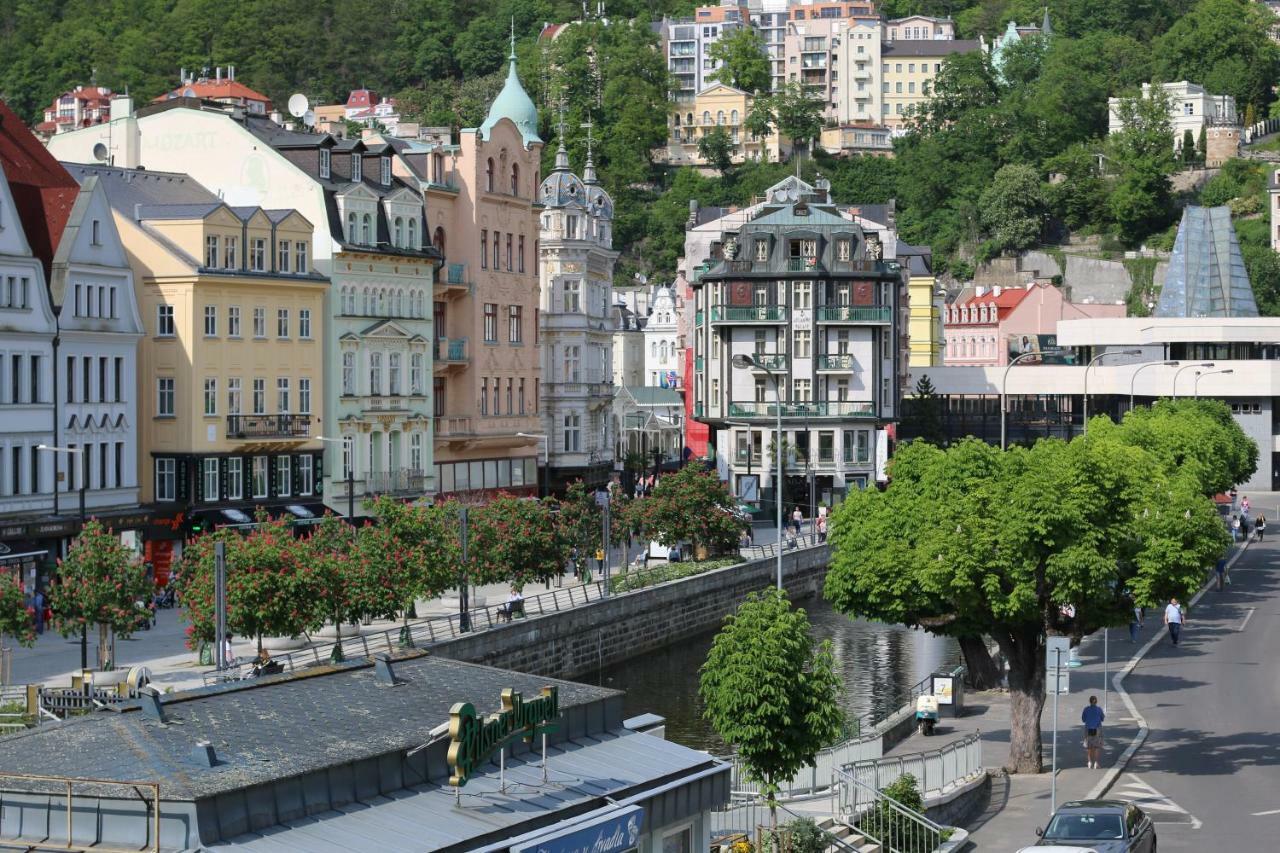 Riverside Apartments Thalia Karlovy Vary Esterno foto