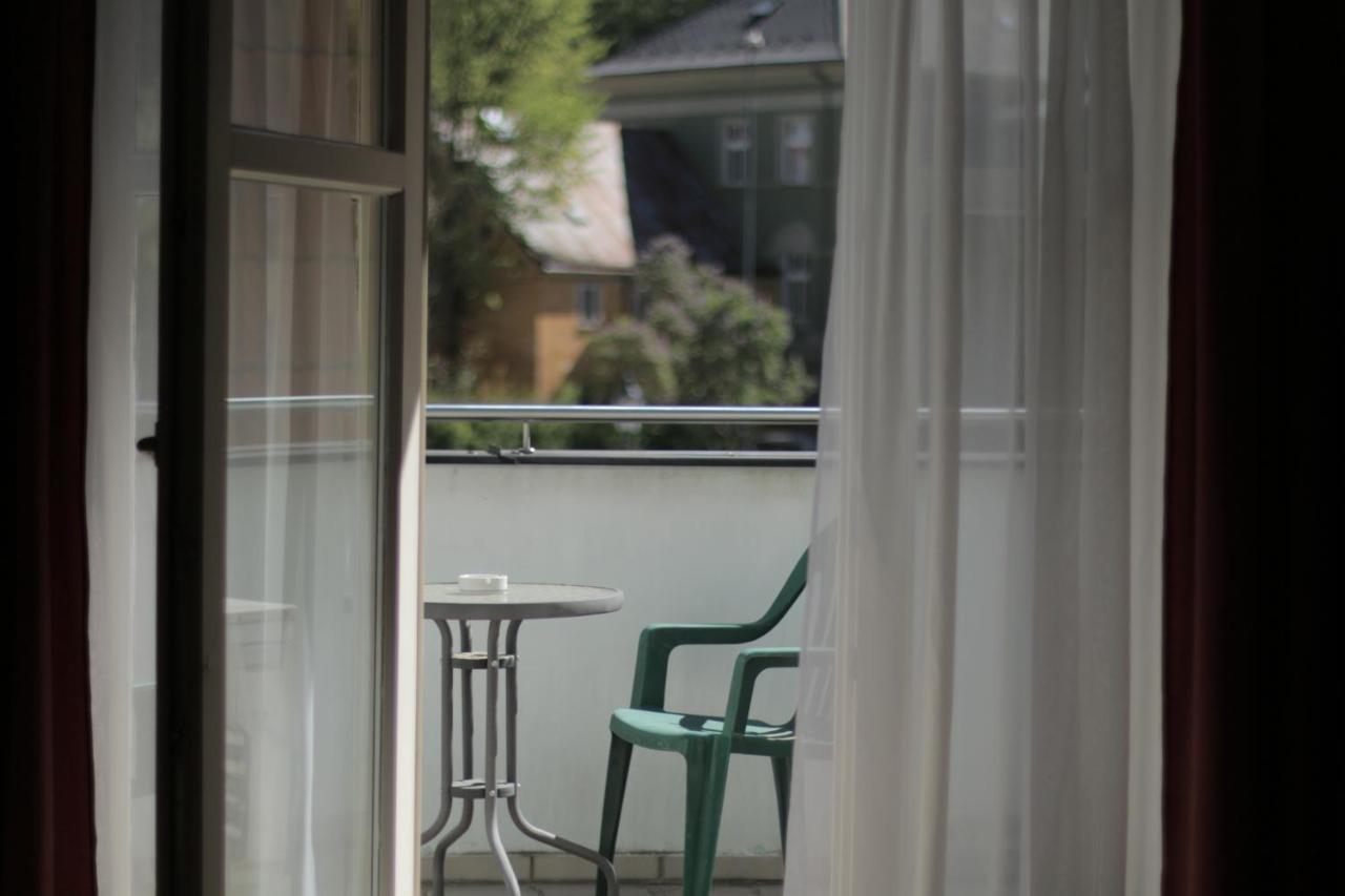 Riverside Apartments Thalia Karlovy Vary Esterno foto